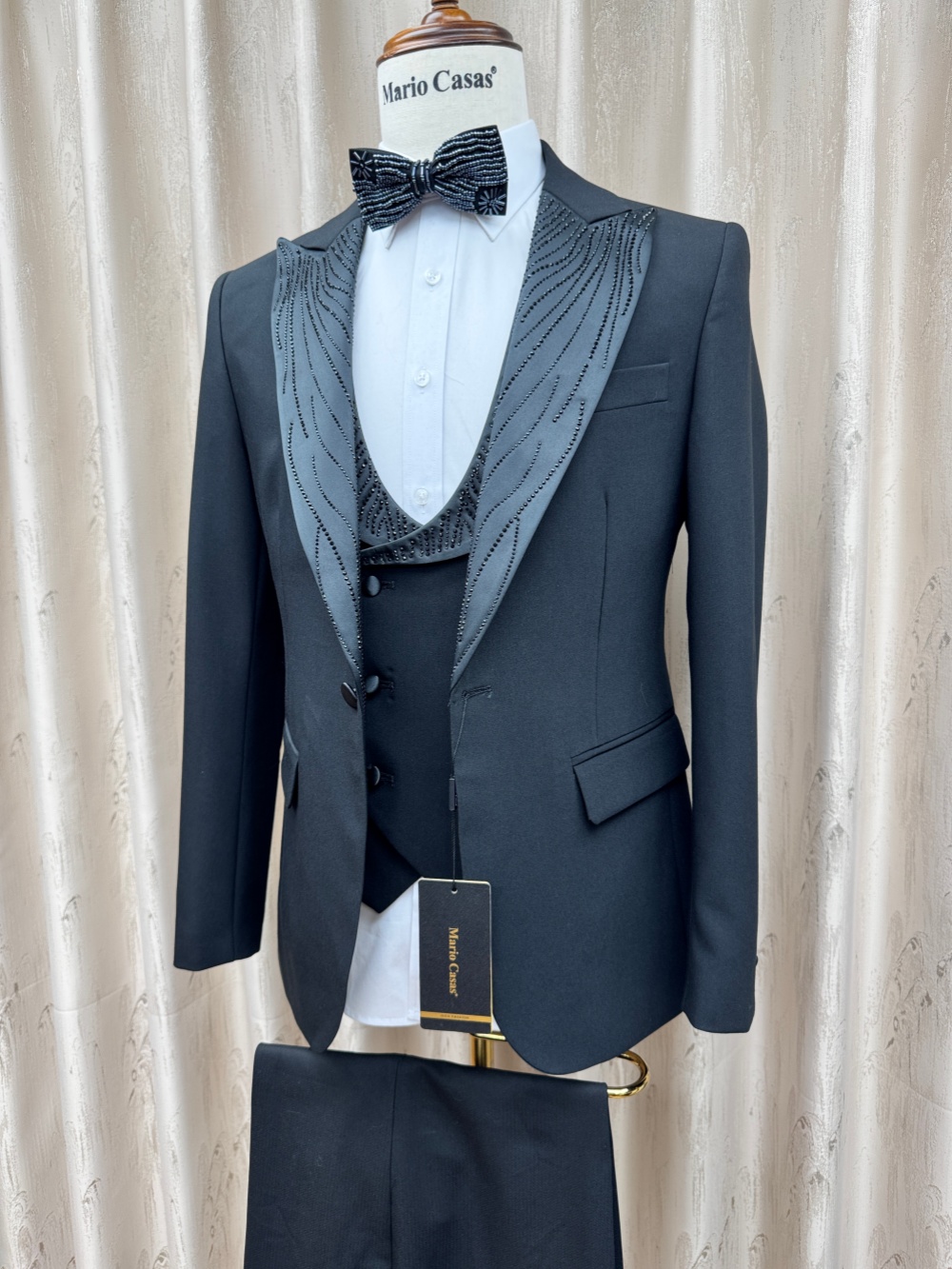 Classy Formal Man Suit Set 3 P - огляд і ціна Formal Wear For Men In Wedding